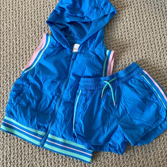 Girls shorts track suit - Picture 6 of 7